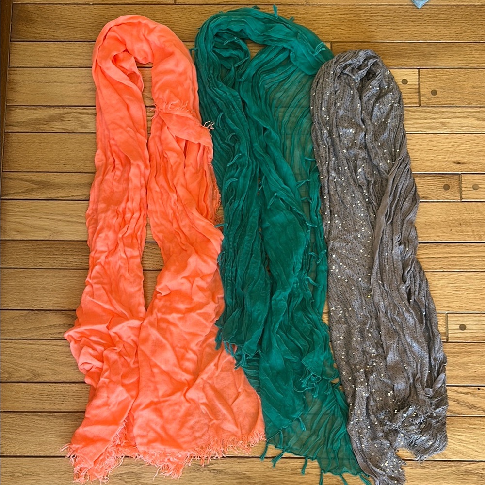 Women's Scarf Set - Coral, Green, and Gray